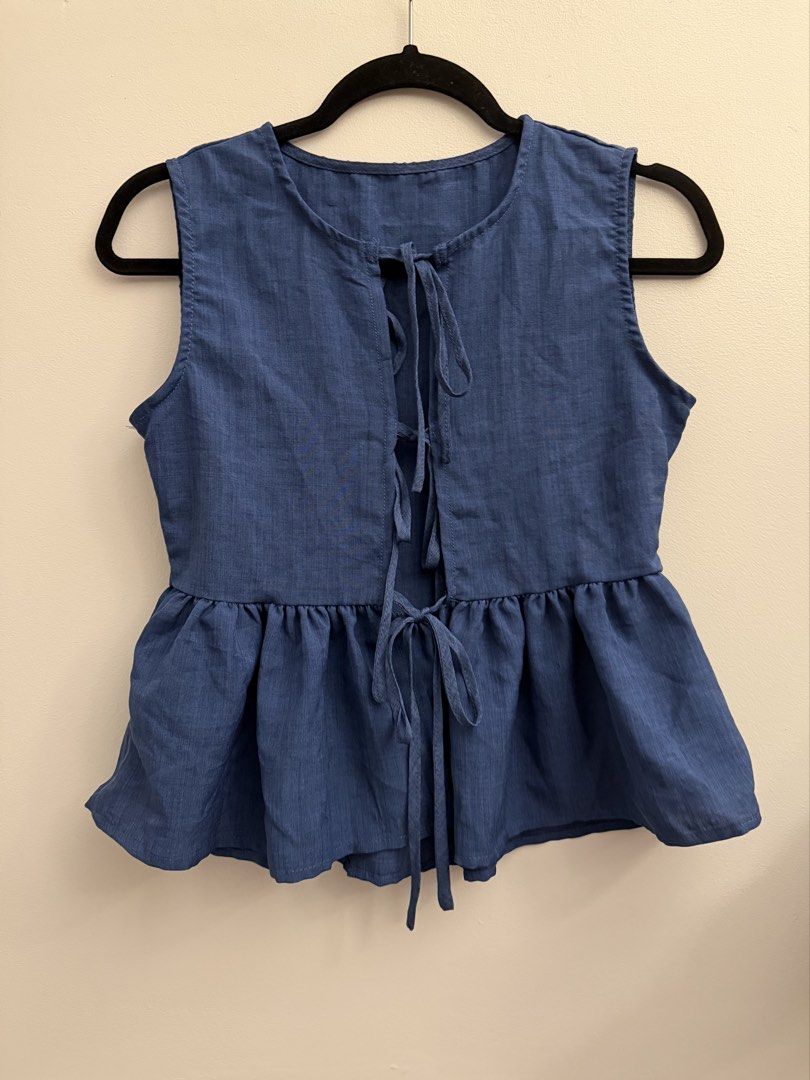 SHEIN Blue Coordinates Self Tie Top w/ Garter pants Small (Category: Sets or Coordinates) located in Manila. Submitted by closetclearout.mnl (Listing ID 1470393802, Image 1). Description: Small don’t wear it anymore .