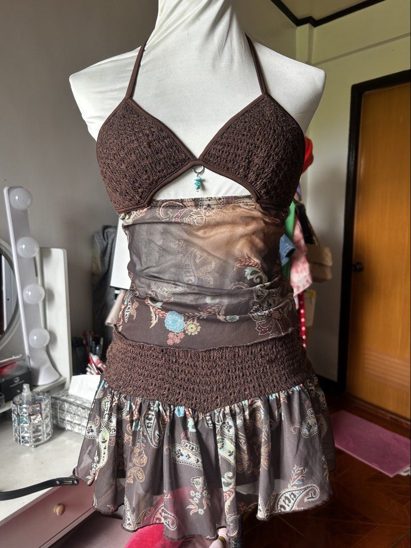 SHEIN brown beach coords (Category: Bikinis & Swimsuits) located in Cainta. Submitted by ziellune (Listing ID 1470396779, Image 2). Description: Xs on tag can fit up to S Up to M yung bottom Used once this feb Bought for 700+ i think.