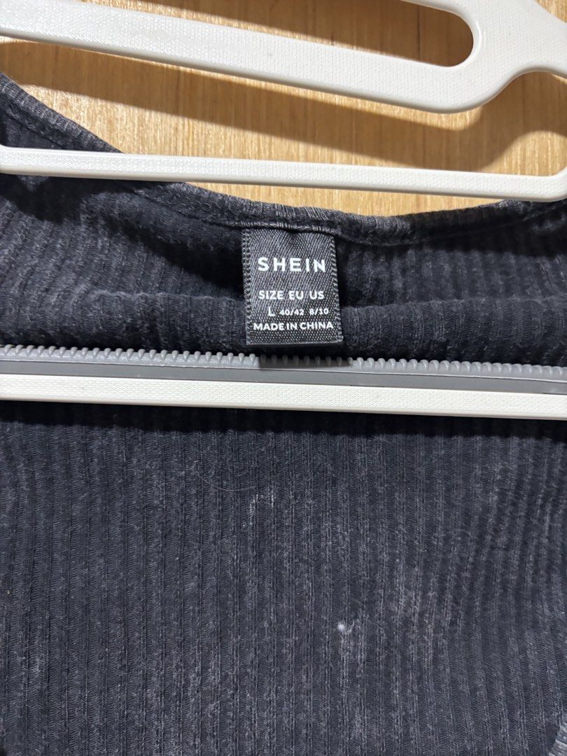 Shein Dark Grey Ribbed Crop Top Size L (Category: Sleeveless) located in Taguig. Submitted by pauu1234 (Listing ID 1470409654, Image 2). Description: 📌 Never been used 📌 Fits M-L body frames Original price: ₱339 - payment first basis - next day pick up (contact seller if needed immediately) - taguig area 😊.