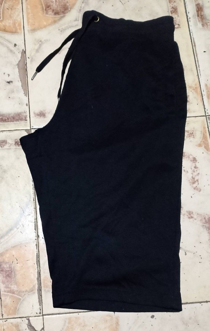 Shorts (Category: Shorts) located in Baguio. Submitted by ukay.kayuhjan (Listing ID 1470511966, Image 3). Description: shorts 30-34waist 26length excellent 220₱.