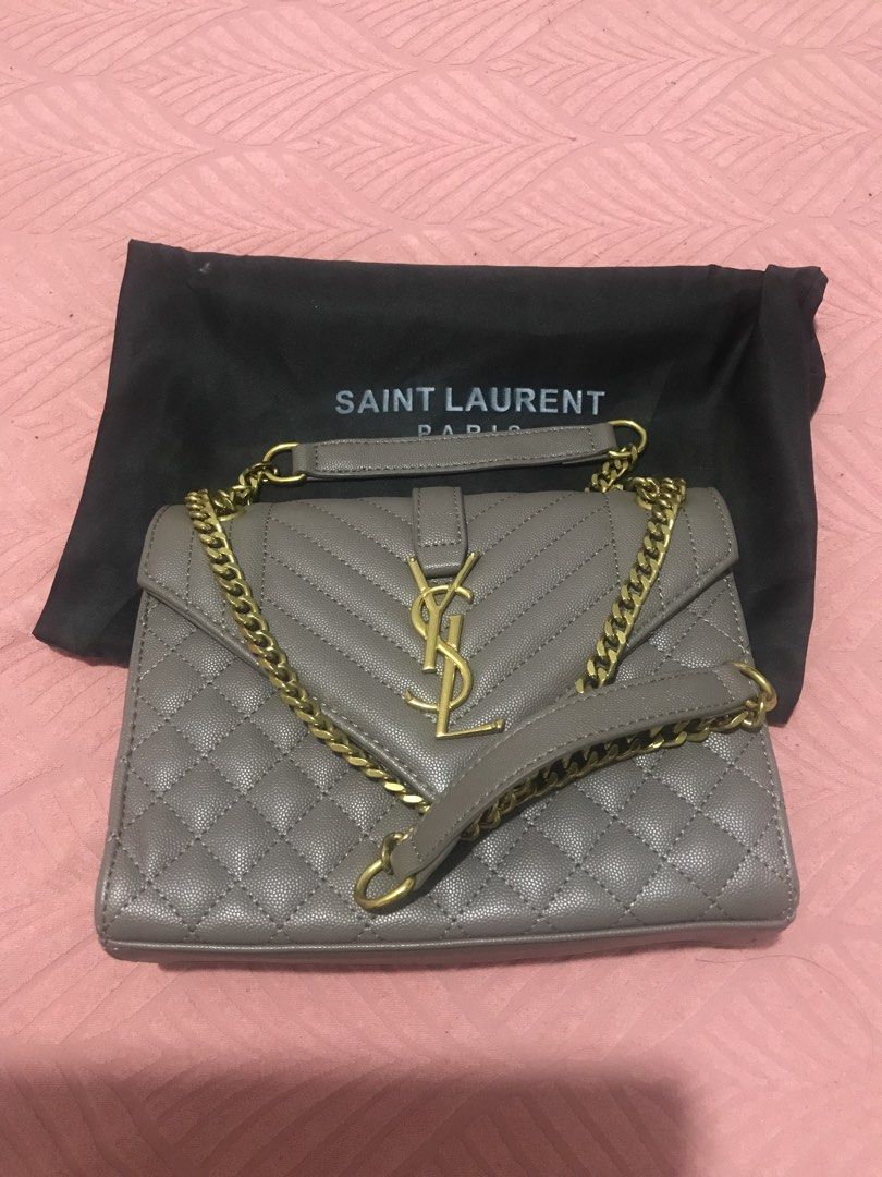 shoulder bag (Category: Shoulder Bags) located in General Trias. Submitted by swoosh.1969 (Listing ID 1470402246, Image 1). Description: available onhand interested buyer you may call or msg us.