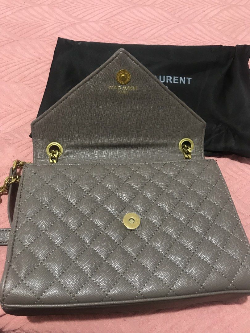 shoulder bag (Category: Shoulder Bags) located in General Trias. Submitted by swoosh.1969 (Listing ID 1470402246, Image 2). Description: available onhand interested buyer you may call or msg us.