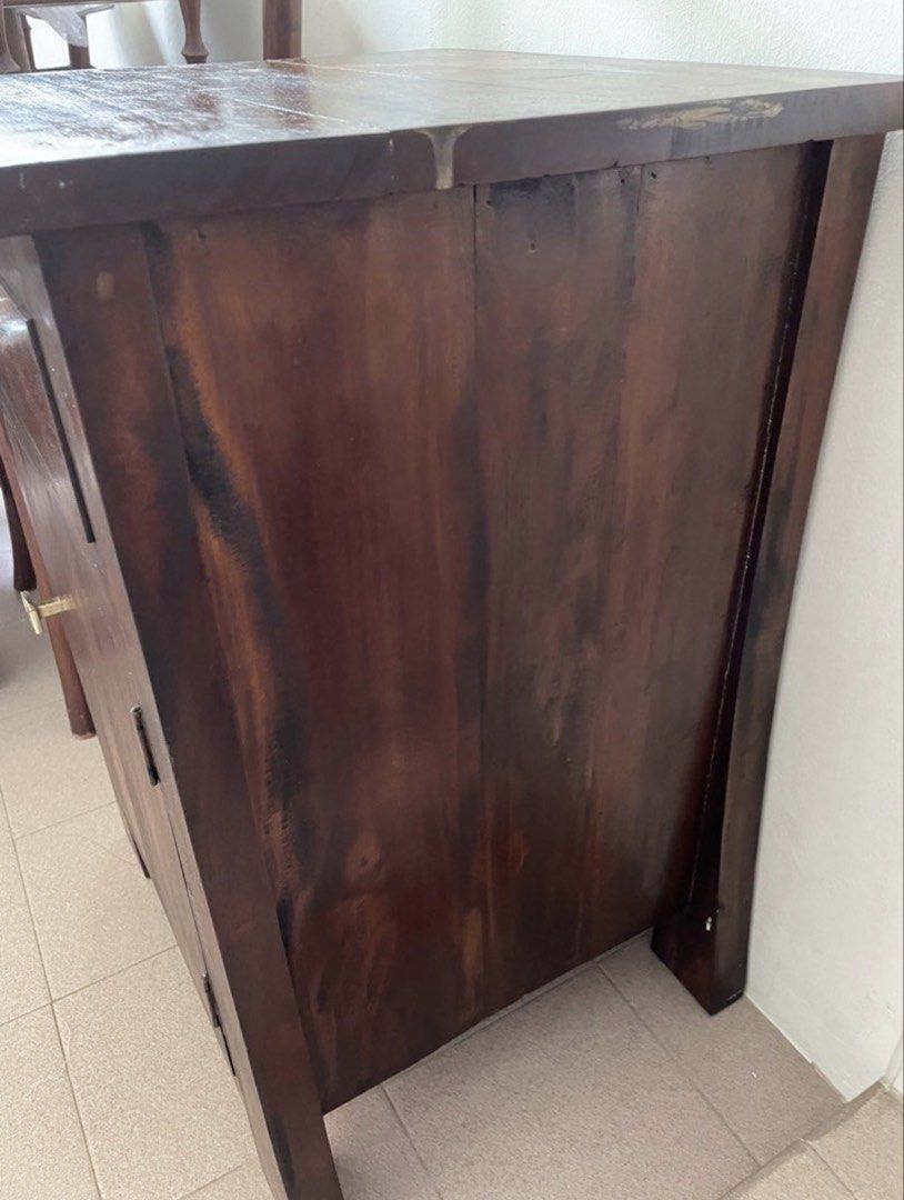 Side Table (Category: Tables & Sets) located in Singapore. Submitted by dreamdecor (Listing ID 1470370361, Image 2). Description: Teak Wood Size 42x40x65cm Self Collection at Yishun Cash Payment .