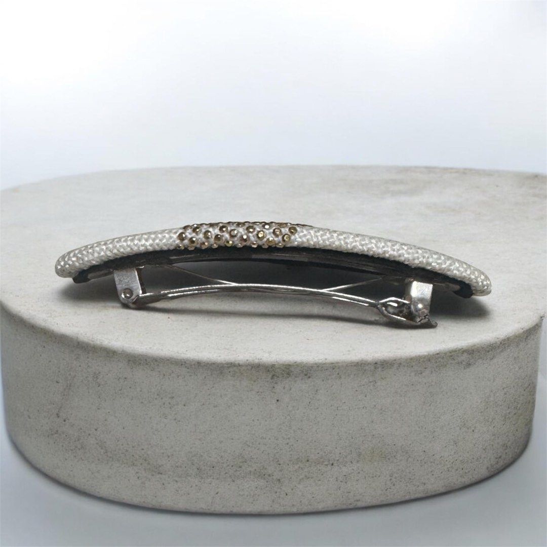 silver, oval-shaped crystal hair barrette (Category: Hair Accessories) located in Angeles City. Submitted by zyeplustradings (Listing ID 1470371175, Image 2). Description: silver, oval-shaped crystal hair barrette from Paris.
