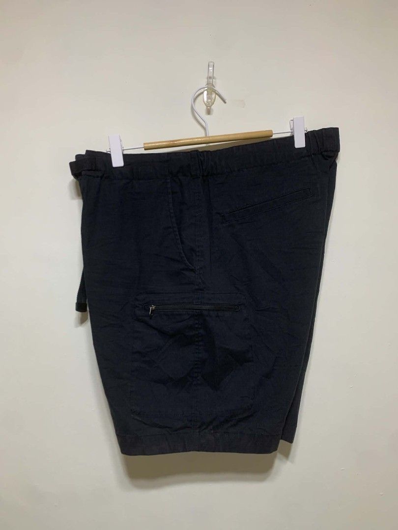 SIZE 34 (Category: Shorts) located in Compostela. Submitted by ghettoofrind (Listing ID 1470385991, Image 3). Description: .