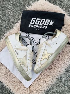 (Category: ) located in . Submitted by sneakersniper2.0 (Listing ID 1470491384, Image 1). Description: .