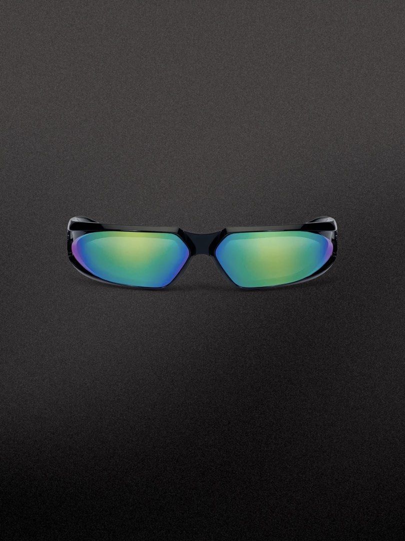 SKYLRK by Justin Bieber Glicky - Gloss (Category: Sunglasses & Eyewear) located in Manila. Submitted by shoprosiefinds (Listing ID 1470398530, Image 2). Description: 🕶️ SKYLRK by Justin Bieber Glicky - Gloss ❣️ Lightweight bio-based frame, magnetic interchangeable lenses (2 sets), HD optics and UV protection ✨ Color: Gloss 🇺🇸 Direct from SKYLRK USA.