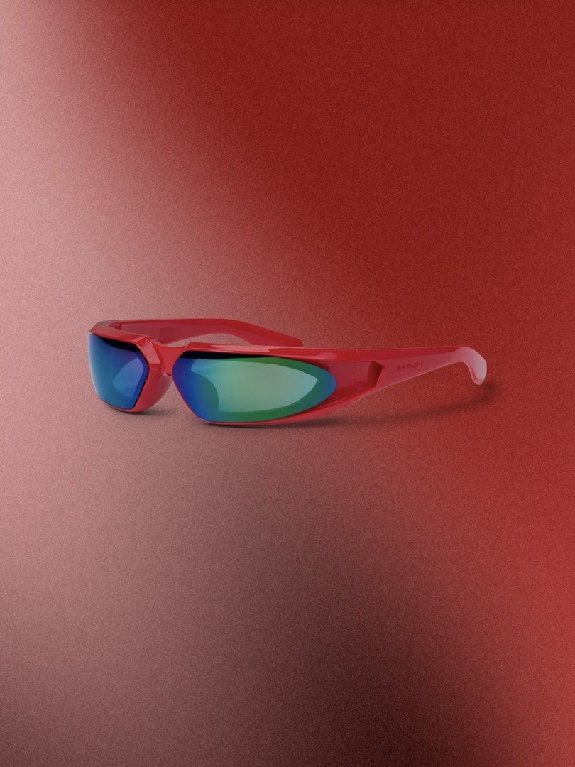 SKYLRK by Justin Bieber Glicky - Heat (Category: Sunglasses & Eyewear) located in Manila. Submitted by shoprosiefinds (Listing ID 1470421470, Image 3). Description: 🕶️ SKYLRK by Justin Bieber Glicky - Heat ❣️ Lightweight bio-based frame, magnetic interchangeable lenses (2 sets), HD optics and UV protection ✨ Color: Heat 🇺🇸 Direct from SKYLRK USA .