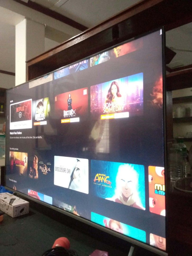 Skyworth 55 inches (Category: TV) located in Manila. Submitted by luckyocean_900456 (Listing ID 1470395363, Image 2). Description: • Brand & Model: Skyworth 55SUD6600 • Screen Size: 55-inch LED (Borderless design) • Resolution: 4K Ultra HD (3840 x 2160) • Operating System: Android 10.0 • Audio: Dolby Digital Plus with DTS TruSurround • Connectivity: HDMI x 3, USB x 2, Bluetooth, Wi-Fi.