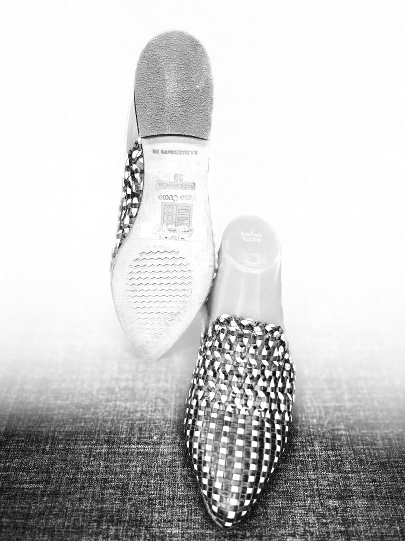 Slip on (Category: Flats & Sandals) located in General Trias. Submitted by rb_collezione (Listing ID 1470408920, Image 3). Description: Made in India. likenew conditio.