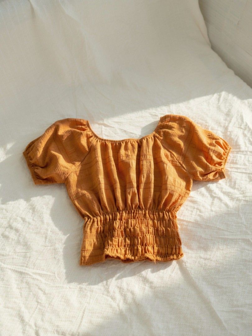 Smocked Top (Category: Blouses) located in Baras. Submitted by xixiisoy (Listing ID 1470397063, Image 2). Description: .