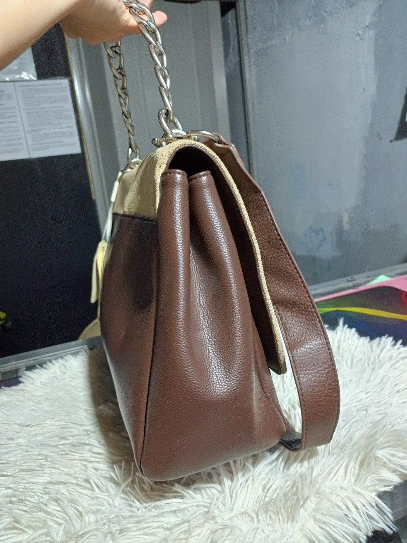 SMting Shoulder sling bag (Category: Cross-body Bags) located in Naga. Submitted by zksboutique (Listing ID 1470529427, Image 3). Description: SMting Shoulder sling.