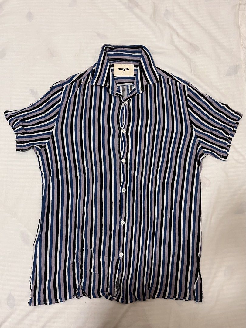 Smyth Short Sleeve Button up Shirt Polo (Category: Tshirts & Polo Shirts ) located in San Jacinto. Submitted by happyneko_dragon (Listing ID 1470506277, Image 1). Description: -large on tag -stretchable fabric -can give discount if you buy more than one. Please check my other listings.