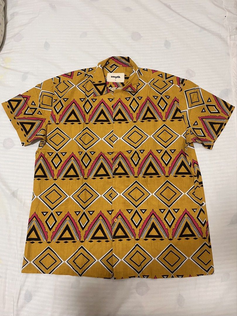 Smyth Short Sleeve button up Shirt polo (Category: Tshirts & Polo Shirts ) located in San Jacinto. Submitted by happyneko_dragon (Listing ID 1470506494, Image 1). Description: -large on tag -can give discount if you buy more than one. Please check my other listings.