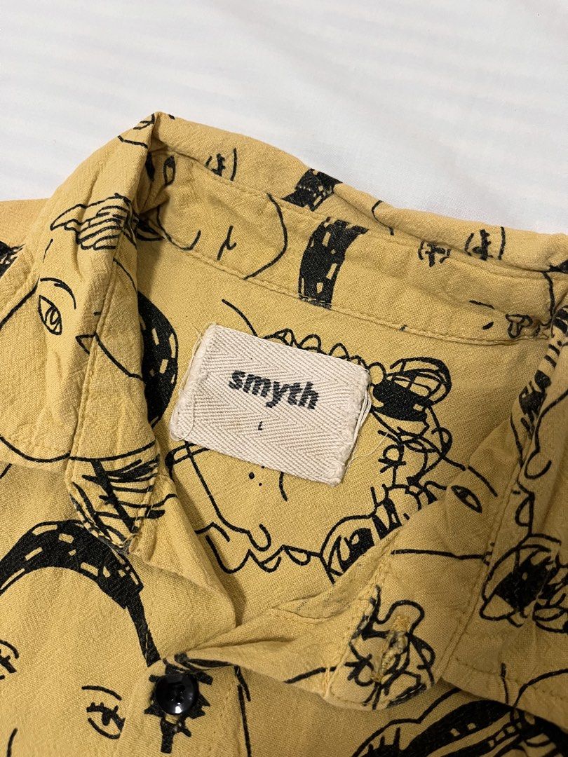 Smyth Short Sleeve Button Up Shirt Polo (Category: Tshirts & Polo Shirts ) located in San Jacinto. Submitted by happyneko_dragon (Listing ID 1470505688, Image 2). Description: -large on tag -can give discount if you buy more than one. Please check my other listings.
