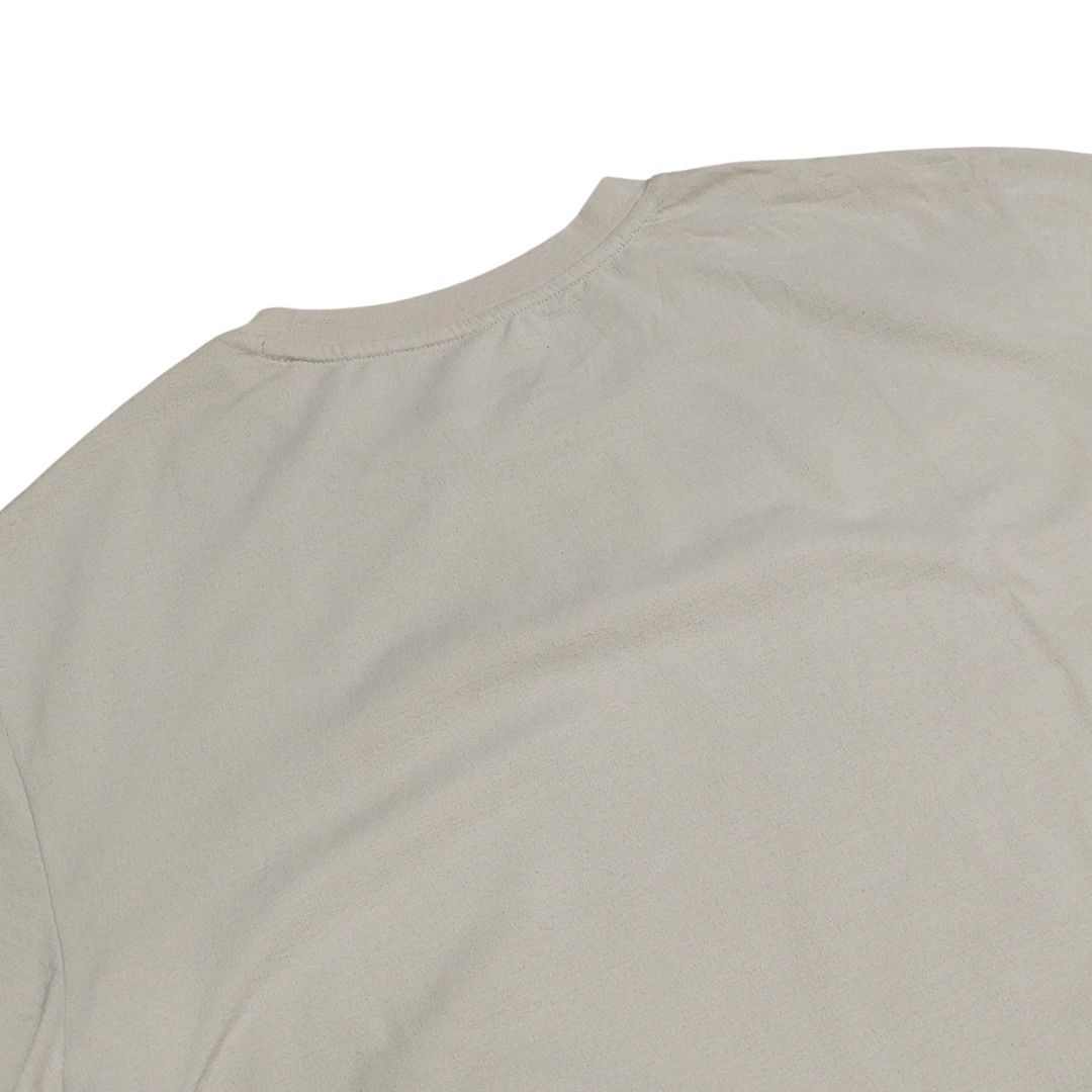 Snow Peak Neutral Askin Big Logo Tee (Category: Tshirts & Polo Shirts ) located in Angeles City. Submitted by thriftrawph (Listing ID 1470484977, Image 3). Description: excellent condition, no issues color rate 9.2/10 size: L width: 22 length: 28 loc pampanga. jnt/lbc available thru dm [<3] please ensure the item fits you or the recipient. color may vary slightly due to lighting. refunds/returns accepted only for valid reasons.