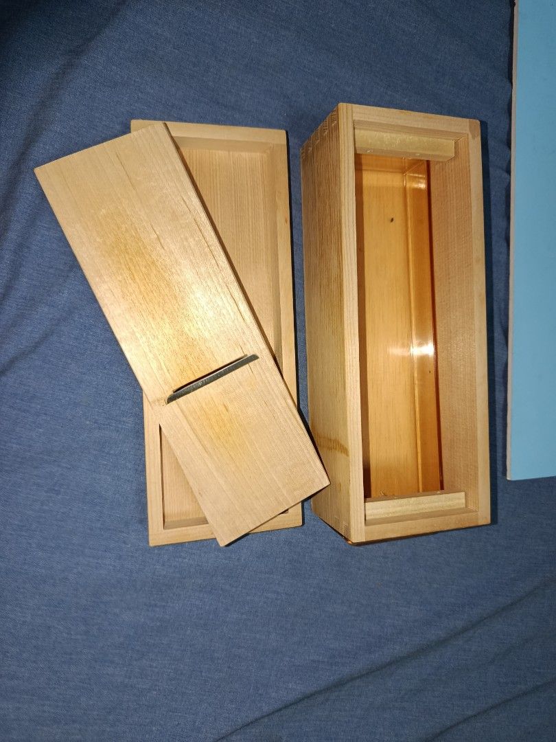 Solid wood Fruit and vegetables cutter (Category: Knives & Chopping Boards) located in Quezon City. Submitted by kristal68 (Listing ID 1470349946, Image 3). Description: .