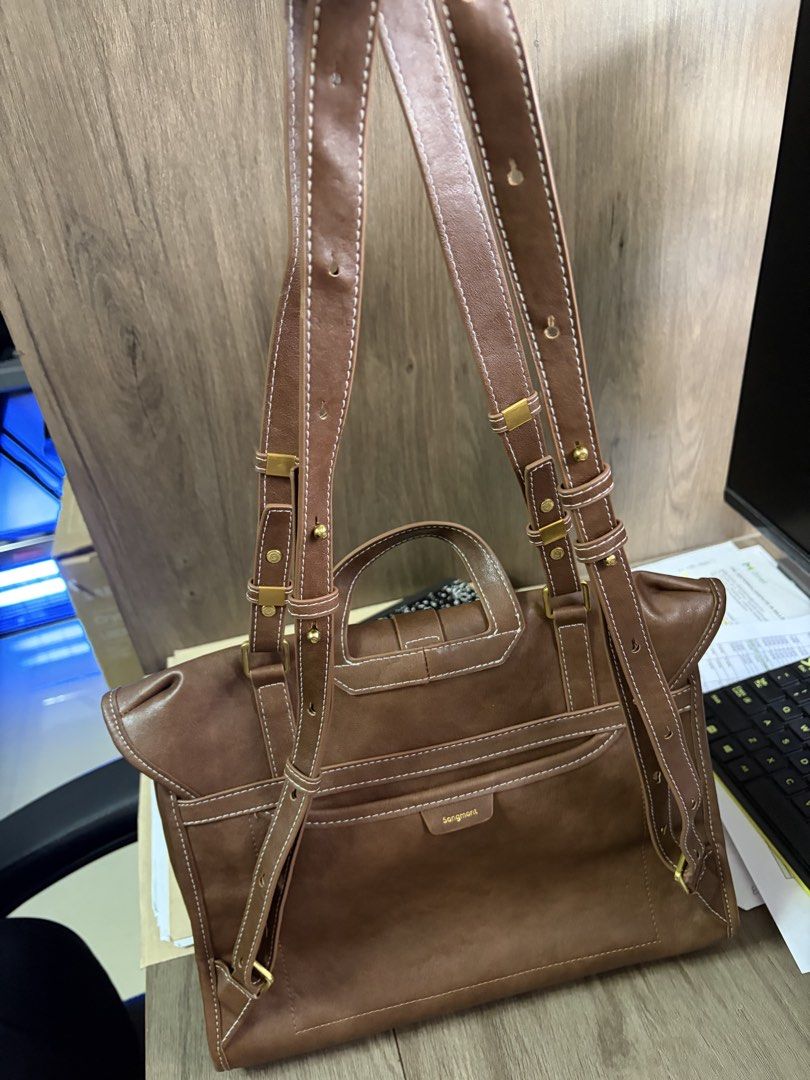 Songmont Small Shan Backpack (Category: Backpacks) located in Pasig City. Submitted by selosaph (Listing ID 1470416424, Image 3). Description: Oriiginal Sligtly used - 3-5x only.