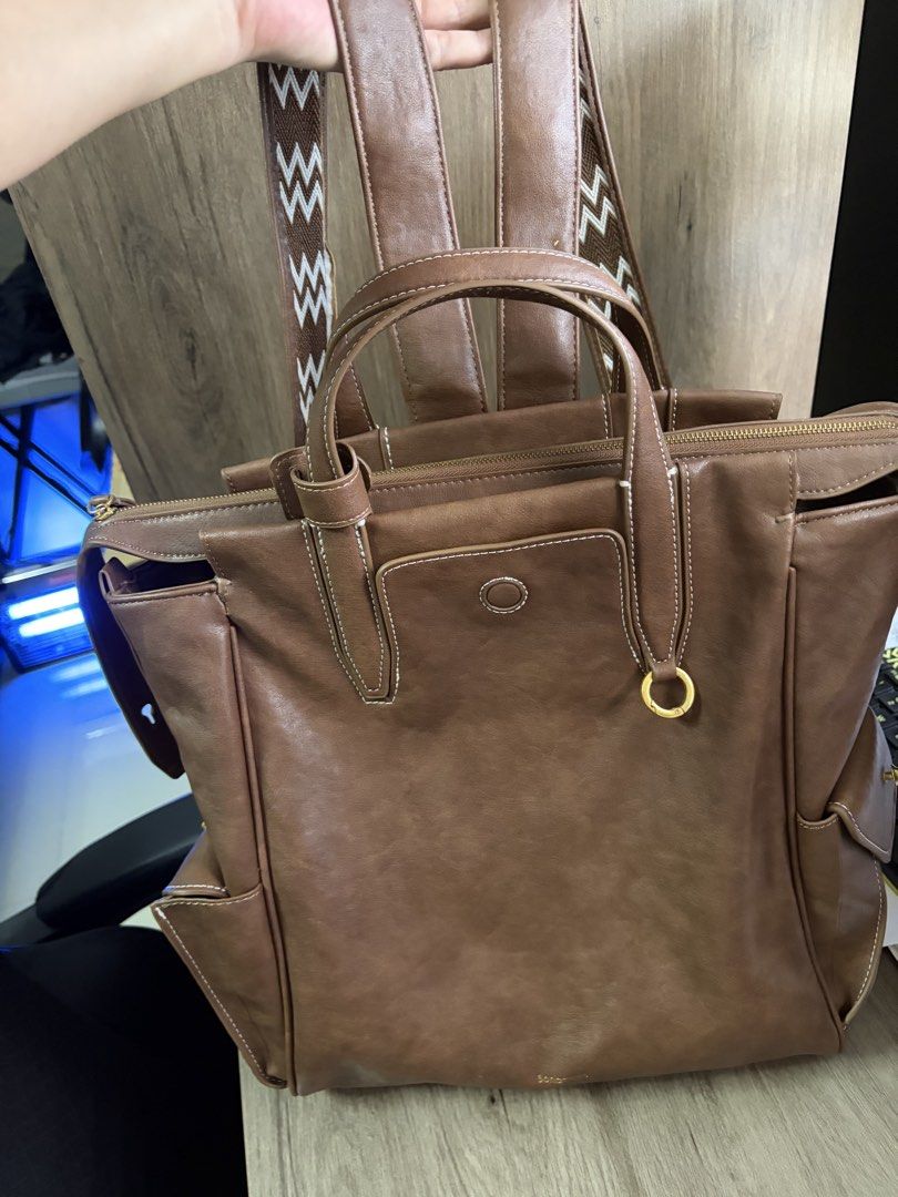 Songmont Yore Backpack (Category: Backpacks) located in Pasig City. Submitted by selosaph (Listing ID 1470415808, Image 1). Description: Lightly used like brandnew. Original. RFS - decluttering. .