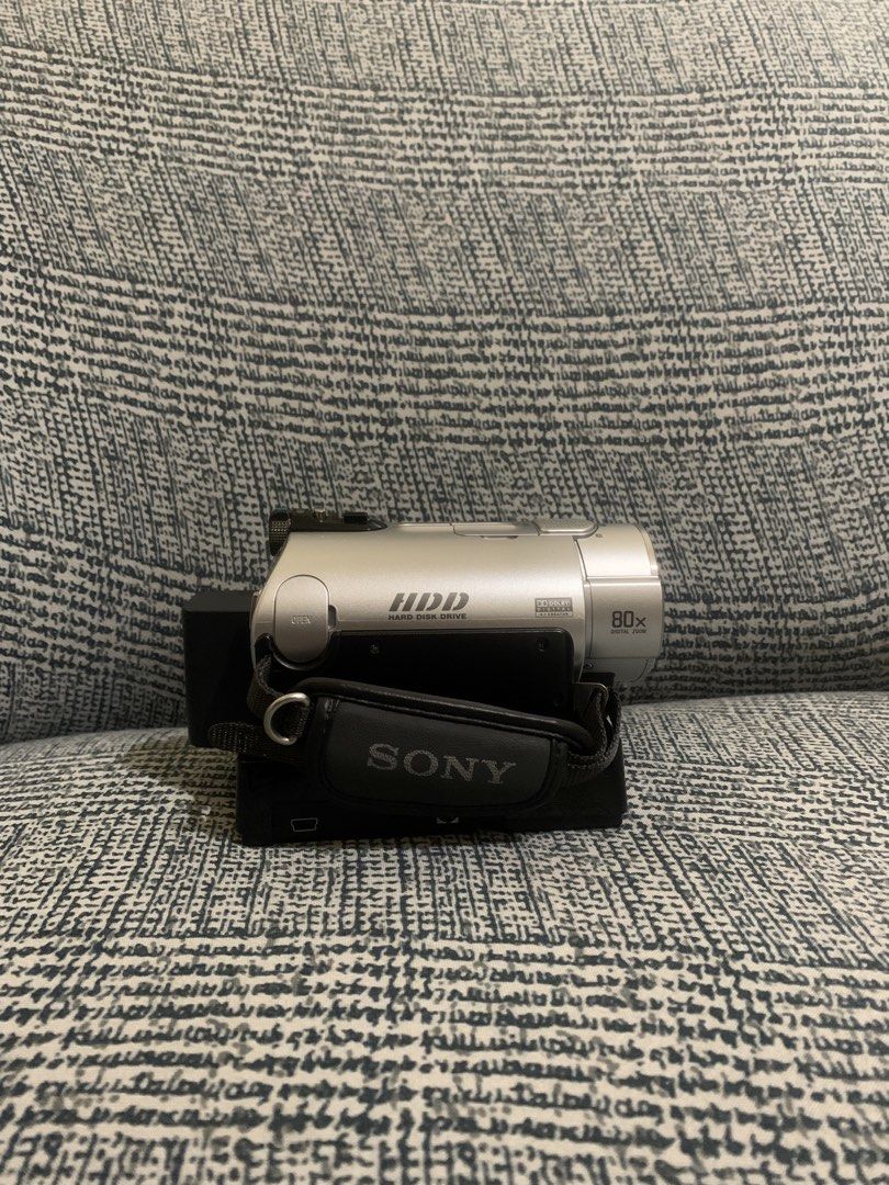 Sony Dcr-Sr200 (Category: Video Cameras) located in San Jose del Monte. Submitted by janreybarr83739 (Listing ID 1470402730, Image 2). Description: no issue complete inclusions ready to use Inclusions: - 2 battery - handycam station (converter - charger - av cable - sony bag - sony handycam manual dm me on ig @shutter.2000s.