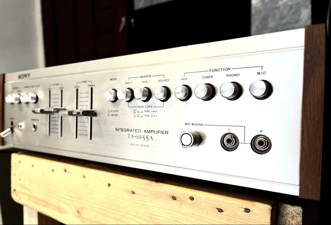 Sony TA-1055A Integrated Amplifier (Category: Soundbars, Speakers & Amplifiers) located in Paranaque City. Submitted by Audioclassic777 (Listing ID 1470352629, Image 2). Description: Sony TA-1055A Integrated Amplifier Location: Merville Paranaque Released year 1973 From Japan All original/no repair Well-preserved Fresh unit and in good working condition Dynamic power 70watts 8ohms Very presentable cosmetics 100 volts.