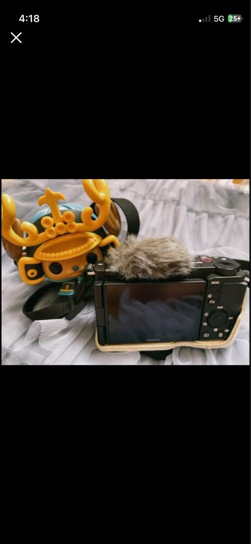 Sony ZVE10 (Category: Cameras) located in Manila. Submitted by jemaimamorales (Listing ID 1470433185, Image 1). Description: Sony ZV-E10 Mirrorless Camera + 16-50mm Kit Lens Complete Set Selling my well-loved Sony ZV-E10 in fully working condition. Great for vlogging, content creation, photography, and beginners upgrading to a mirrorless camera. Details: Sony ZV-E10 body + Sony 16-50mm kit lens (SELP1650) Shutter count: ~5,778 only (low usage) Fu