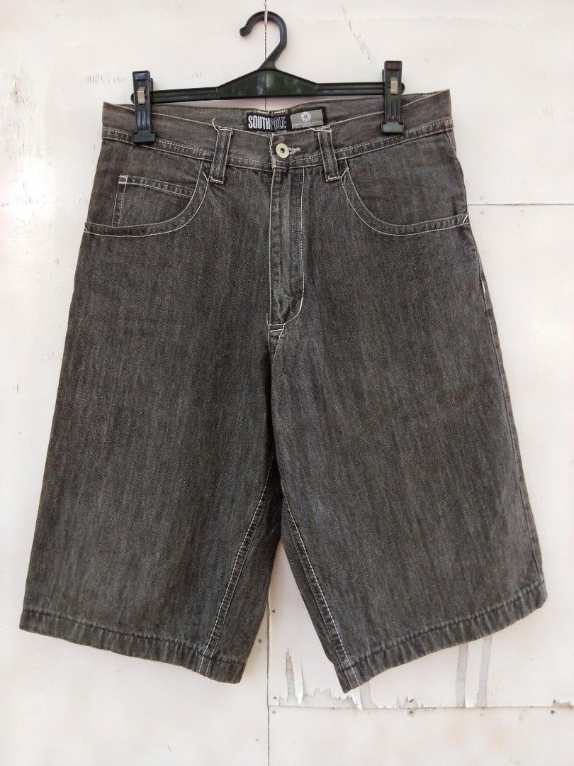 Southpole Denim Jorts Gray Size 32 (Category: Shorts) located in Bantayan. Submitted by markjimenez1975557 (Listing ID 1470477665, Image 1). Description: excellent waist 32-34 length 24 leg hole 11 no issue - Brand: Southpole - Item: Denim Jorts / Shorts - Color: Washed Gray - Size: 32 - Fit: Baggy, Y2K Aesthetic - Material: Solid Heavyweight Denim (Made in Pakistan) - Details: Iconic logo embroidery on back pocket, metal button closure, branded 
