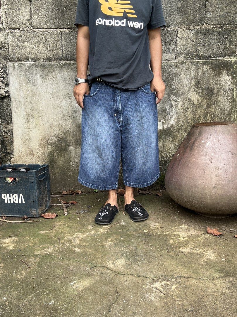 Southpole jorts gold tab (Category: Shorts) located in Manila. Submitted by _kerbs (Listing ID 1470465957, Image 2). Description: .
