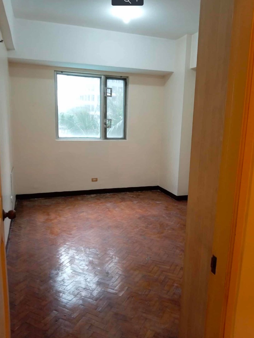 (Category: ) located in . Submitted by propertiesonthemarket (Listing ID 1470393354, Image 1). Description: .