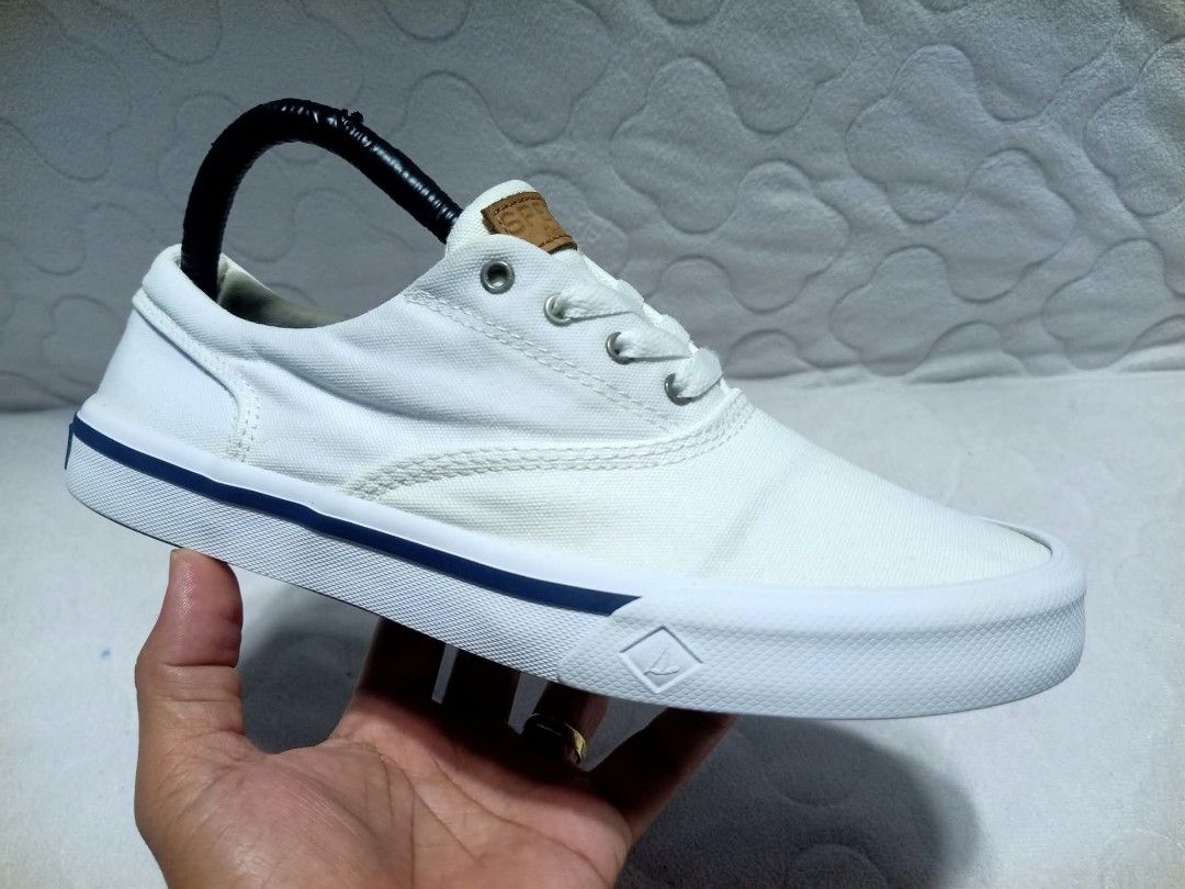SPERRY TOP SIDER STRIPER💥 (Category: Sneakers) located in Cebu City. Submitted by urbantreasures.101 (Listing ID 1470368873, Image 2). Description: ORIGINAL 💯 PRELOVED , SECONDHAND👟 SPERRY TOP SIDER STRIPER💥 US SIZE 6.5 MEN EUR SIZE 38.5 25CM EXCELLENT CONDITION 600 ONLY✨ CLICK THE PICTURE FOR DETAILS CAN SHIP NATIONWIDE PERO PWEDE COD KUNG CEBU AREA📌 MESSAGE ME FOR MORE DETAILS 😊🙏.