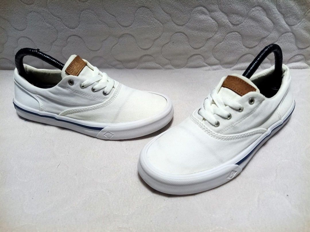 SPERRY TOP SIDER STRIPER💥 (Category: Sneakers) located in Cebu City. Submitted by urbantreasures.101 (Listing ID 1470368873, Image 3). Description: ORIGINAL 💯 PRELOVED , SECONDHAND👟 SPERRY TOP SIDER STRIPER💥 US SIZE 6.5 MEN EUR SIZE 38.5 25CM EXCELLENT CONDITION 600 ONLY✨ CLICK THE PICTURE FOR DETAILS CAN SHIP NATIONWIDE PERO PWEDE COD KUNG CEBU AREA📌 MESSAGE ME FOR MORE DETAILS 😊🙏.