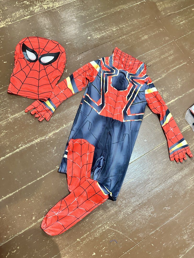 Spider-Man Spider Costume with Mask (Category: Babies & Kids Fashion) located in Leyte. Submitted by handmedownp (Listing ID 1470375864, Image 1). Description: - Complete Spider full body suit with matching mask - Made from comfortable, stretchable material for a great fit - Features built-in foot covers and attached gloves for an authentic look - Perfect for Halloween, costume parties, and dress-up events Fits 3-5yo .