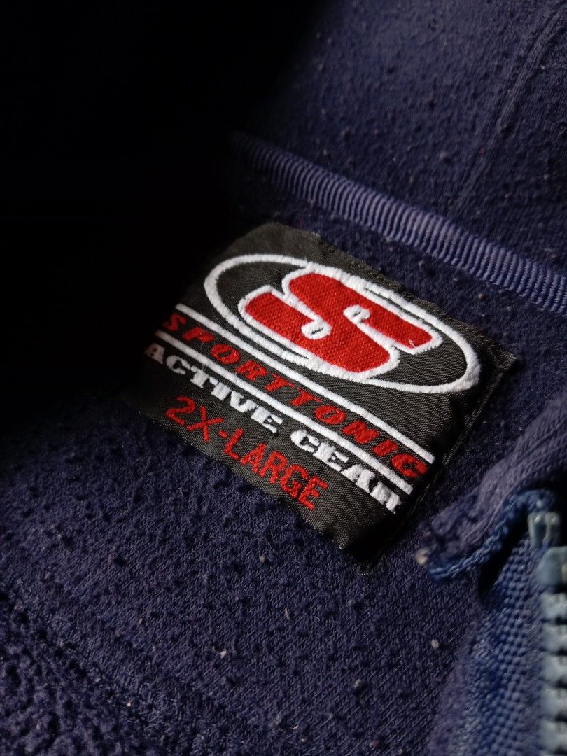 Sportronic Hiphop ZipUp (Category: Coats, Jackets and Outerwear) located in Manila. Submitted by sonny2k (Listing ID 1470446975, Image 3). Description: width: 25 length: 29.