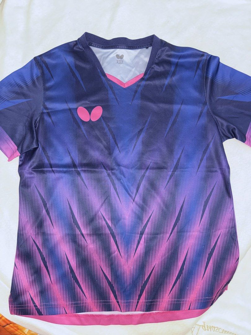 Sportwear Shirt (Category: Activewear) located in Daet. Submitted by sbcookieee (Listing ID 1470506262, Image 1). Description: .