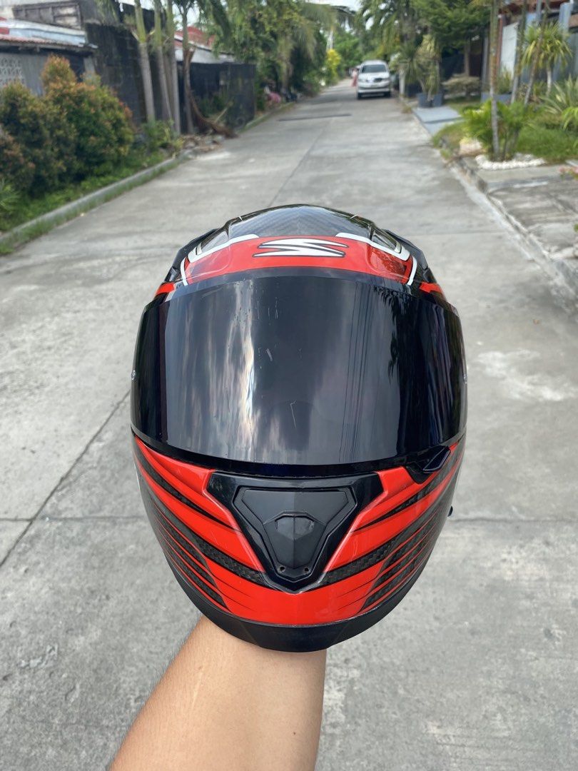 Spyder recon+ raza carbon helmet (Category: Helmets and other Riding Gears) located in General Santos City (Dadiangas). Submitted by juancho_g4briel (Listing ID 1470384362, Image 2). Description: Negotiable price pa pm lng sobrang gaan lng nito goods for kong rides.