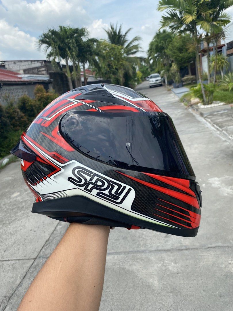Spyder recon+ raza carbon helmet (Category: Helmets and other Riding Gears) located in General Santos City (Dadiangas). Submitted by juancho_g4briel (Listing ID 1470384362, Image 1). Description: Negotiable price pa pm lng sobrang gaan lng nito goods for kong rides.