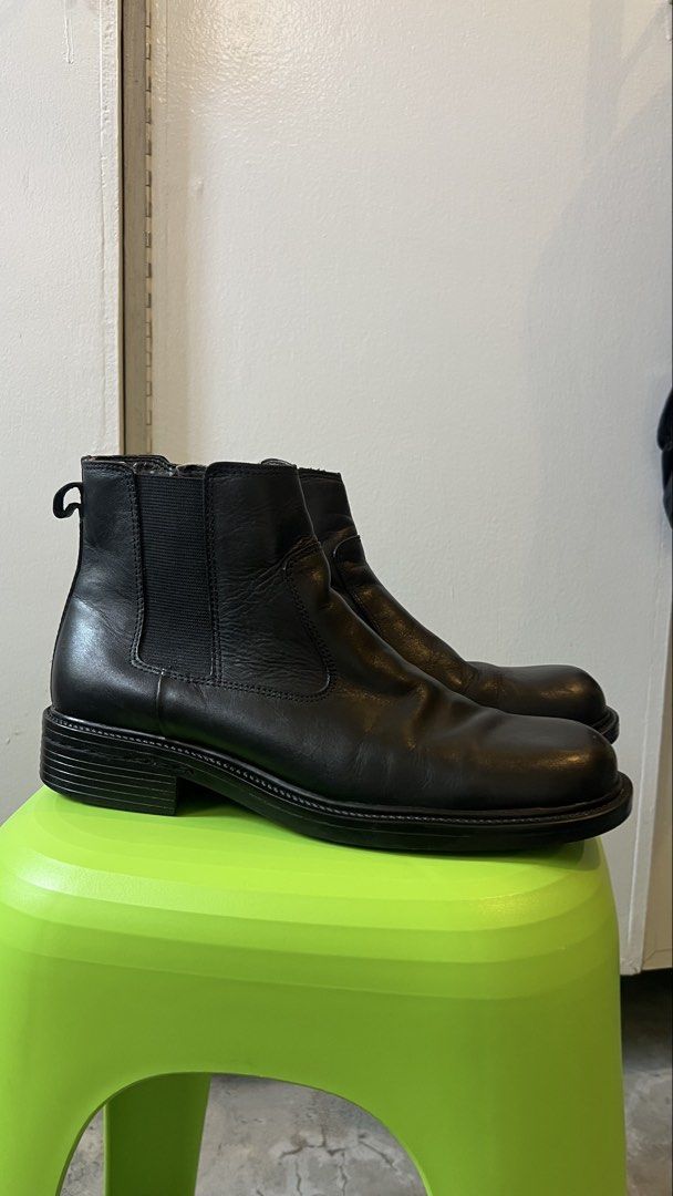 Square toe leather boots our legacy camion alternative (Category: Boots) located in Balagtas. Submitted by finndseller (Listing ID 1470389504, Image 2). Description: Slightly nego for sure buyer BEST FITS 8.5-9 - Color/Material: Premium real black leather - Closure: Easy side zipper for quick wear - Design: Clean stitching details along the side and back (soles newly stitched) - Sole/Heel: Sturdy heel and thick sole for all-day support. Slight he