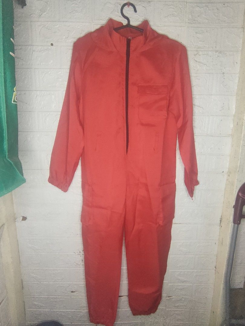 Squid Game Guard costume (Category: Babies & Kids Fashion) located in Manila. Submitted by john_30 (Listing ID 1470480780, Image 1). Description: .