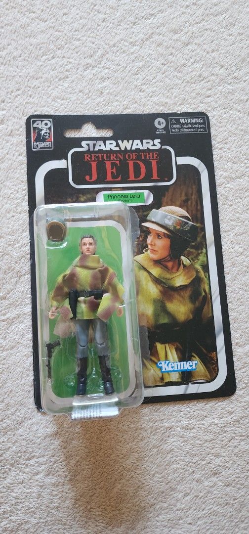 Star Wars The Black Series Action Figures (Category: Figurines & Statues) located in Quezon City. Submitted by pscsamson (Listing ID 1470536486, Image 2). Description: - Set of 3 Hasbro Star Wars action figures - Includes Han Solo from the Archive collection - Includes Princess Leia in Endor poncho (Return of the Jedi 40th Anniversary Kenner packaging) - Includes Ahsoka Tano with dual white lightsabers - Condition: Brand new, unopened in original