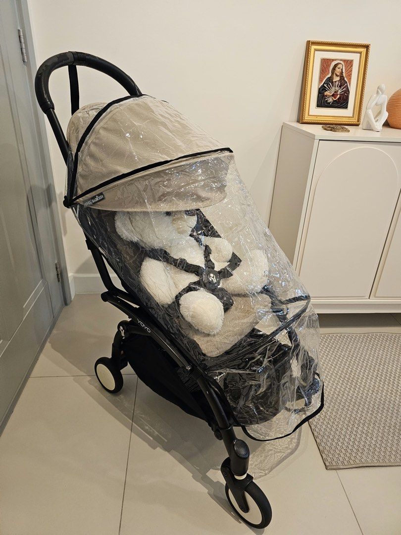 Stokke YOYO 6+ Rain Cover (Category: Other Babies Going Out Needs) located in Muntinlupa City. Submitted by thriftpandamnl (Listing ID 1470439837, Image 2). Description: Selling our Babyzen 6months+ Rain Cover ✨ 🏷️P1,000 ❗️Note kinakabit to sa YOYO 6months+ stroller frame (not included) ✨Nagamit during travel. Such a life saver! ‼️No issues Features: ✔️4 fastening points on the stroller ✔️Envelops the canopy to ensure perfect water tightness ✔️E
