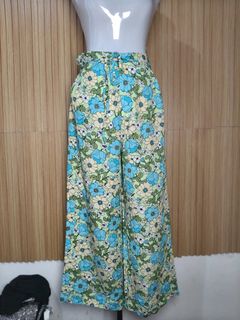 (Category: ) located in . Submitted by ashie_clothing (Listing ID 1470367418, Image 1). Description: .