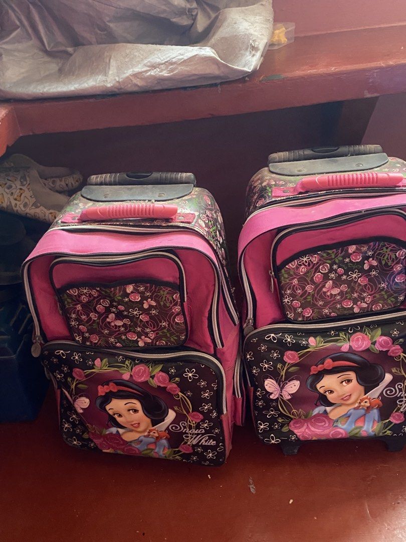 stroller bags for kids (Category: Other Kids Furniture) located in Dasmarinas. Submitted by ali._cakes (Listing ID 1470432150, Image 2). Description: - with rain coat - 1200 each if take all mod: lalamove or jnt mop: gcash 📍dasma, cavite .