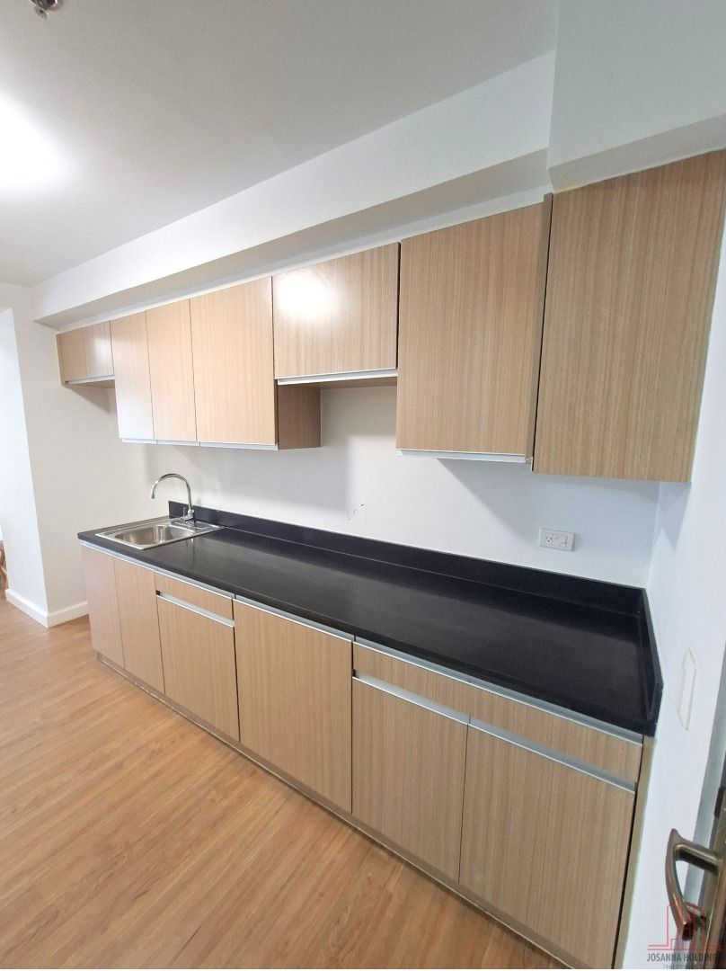 STUDIO UNIT FOR LEASE IN TWO MARIDIEN, BGC (Category: Apartments & Condos) located in Taguig. Submitted by aracasarealty (Listing ID 1470383907, Image 3). Description: !! STUDIO IN TWO MARIDIEN, BGC !! !! 39TH FLOOR !! For Lease Price: Php 35,000/ month Unit Size: 37 sqm ✅ Studio Unit ✅ Semi furnished Listing Ref No. 479 Message us for more details or to schedule a viewing..