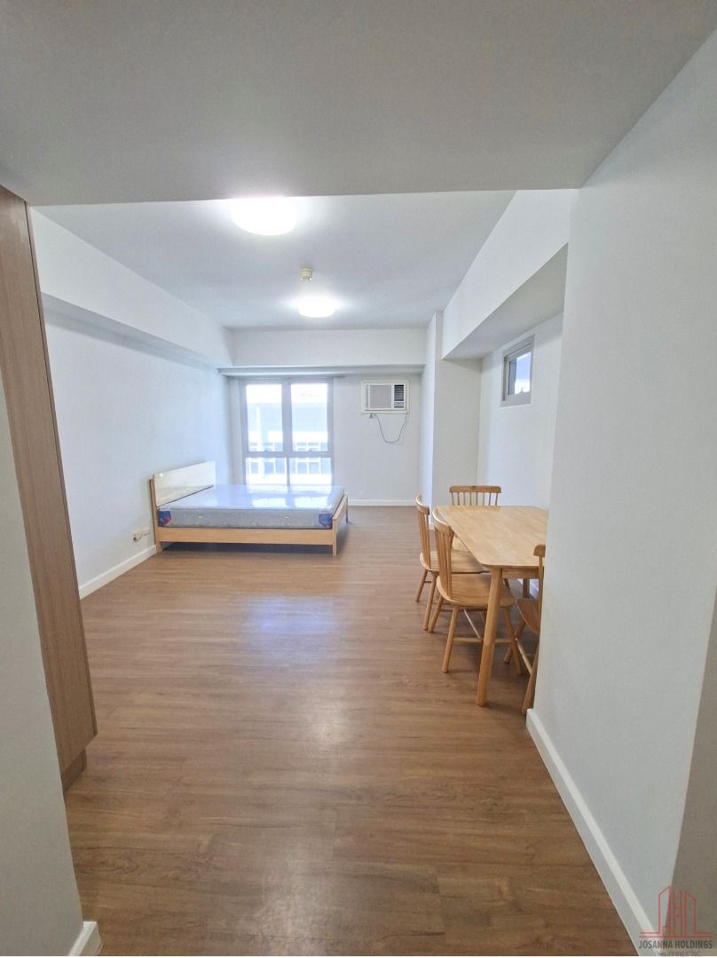 STUDIO UNIT FOR LEASE IN TWO MARIDIEN, BGC (Category: Apartments & Condos) located in Taguig. Submitted by aracasarealty (Listing ID 1470383907, Image 1). Description: !! STUDIO IN TWO MARIDIEN, BGC !! !! 39TH FLOOR !! For Lease Price: Php 35,000/ month Unit Size: 37 sqm ✅ Studio Unit ✅ Semi furnished Listing Ref No. 479 Message us for more details or to schedule a viewing..