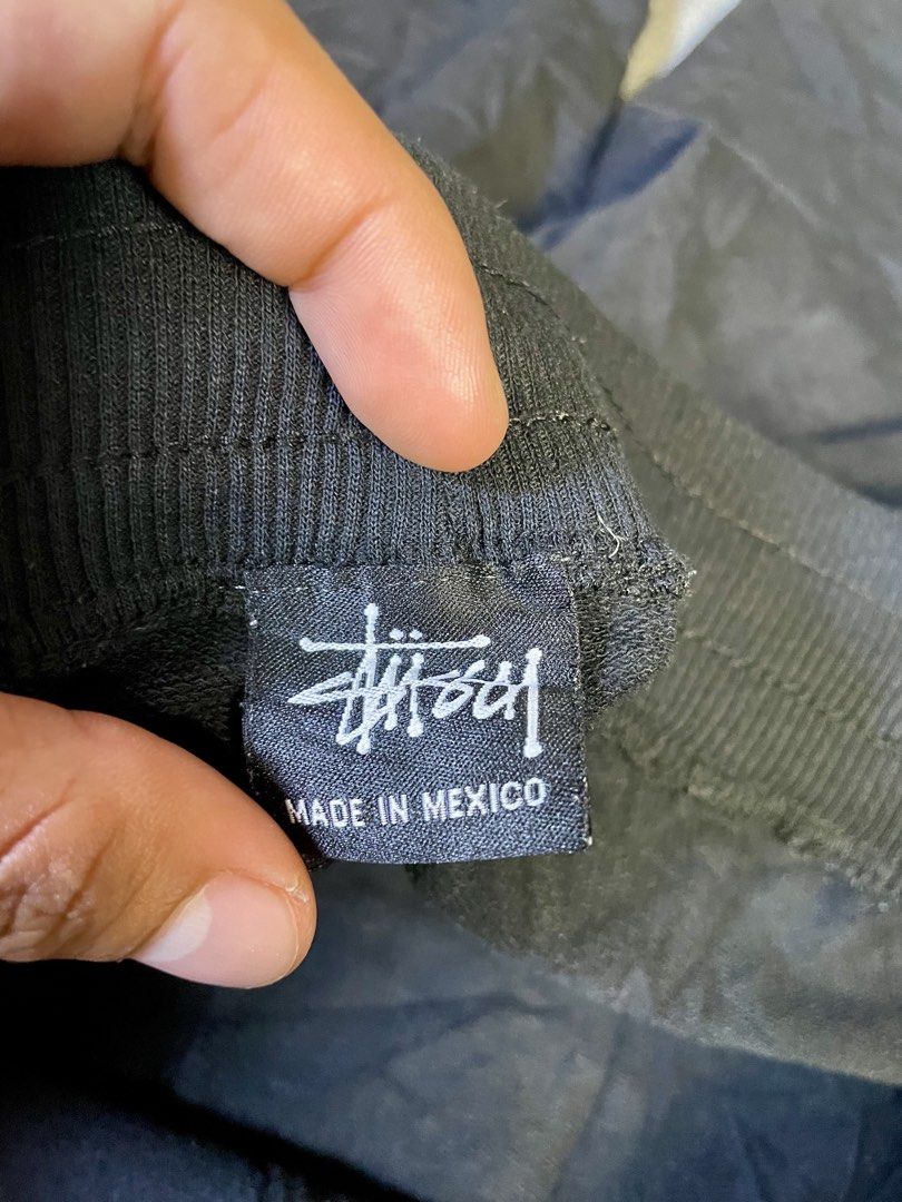 STUSSY (Category: Shorts) located in Davao. Submitted by the_rare_hustla (Listing ID 1470376438, Image 3). Description: STUSSY Issue Minimal Hairlines Need Wash Only Color rate 9.5/10 Width - 36 Length - 20 Dm If Interested!.