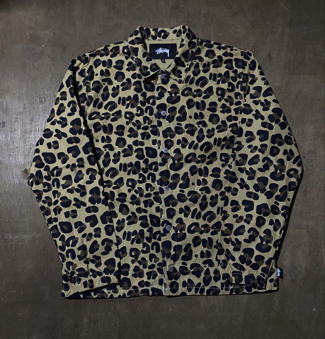 STUSSY LEOPARD BUTTONS NYLON JACKET (Category: Coats, Jackets and Outerwear) located in Antipolo. Submitted by treasurethings02 (Listing ID 1470513891, Image 1). Description: Stussy Leopard Jackets Excellent to Asnew Condition 10/10 CR Dimension 23W/28L M on Tags fit L All Buttons indicate Stussy Authentic Legit Check photo Details🫶🏻.