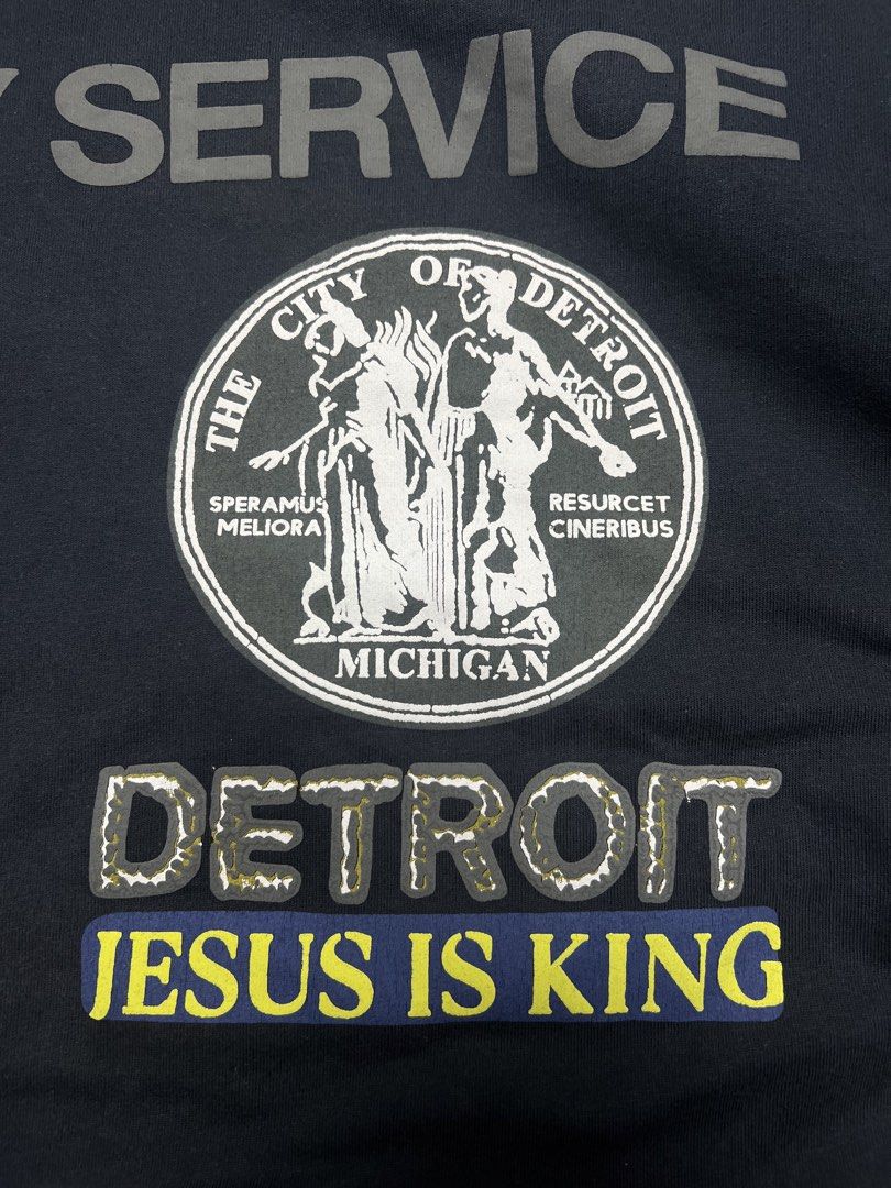 Sunday Service by:Kanye West (Category: Tshirts & Polo Shirts ) located in Ragay. Submitted by sergesalgado (Listing ID 1470513196, Image 2). Description: Kanye west Shirt Width:25 Length:30 Issue:Fade on neck/sa may sleeves See pic/cracks on Jesus is king print.