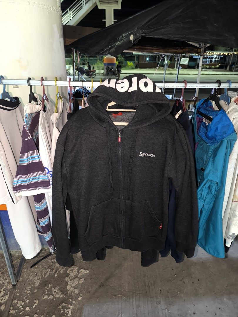Supreme, JD, Betty Boop (Category: Activewear) located in Davao. Submitted by gabriieeel (Listing ID 1470486108, Image 2). Description: aspack pang resell cut tag supreme complete tag JD minimal crack on betty boop with tultex tag XL-2XL.