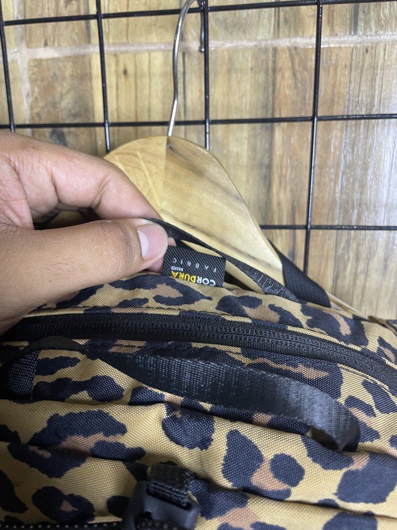 Supreme leopard belt bag (Category: Belt bags, Clutches and Pouches) located in Pateros City. Submitted by toogood.mnl (Listing ID 1470521660, Image 2). Description: Leopard supreme belt bag Complete tags With code No issue Excellent condition .