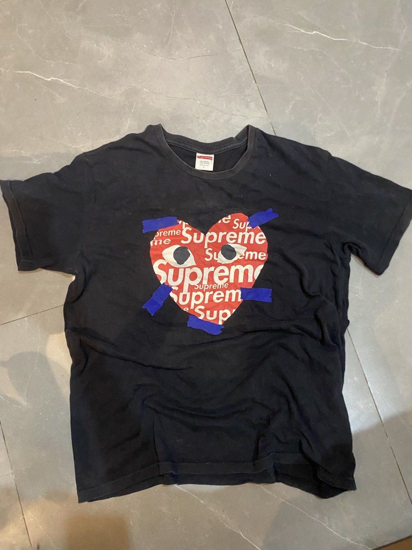 Supreme x CDG (Category: Tshirts & Polo Shirts ) located in Cainta. Submitted by rurufinds (Listing ID 1470415059, Image 1). Description: Supreme x cdg shirt 20x26 color rate: 7/10 issue:Crackprints Php 249 +sf Cainta Rizal loc.
